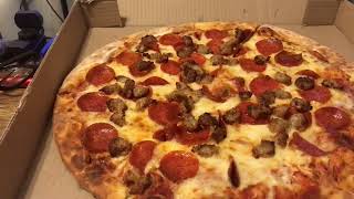 Wawa's Got Pizza! A Food Review Of The Popular Gas Station