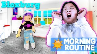 BLOXBURG MORNING ROUTINE 2018 ON ROBLOX!