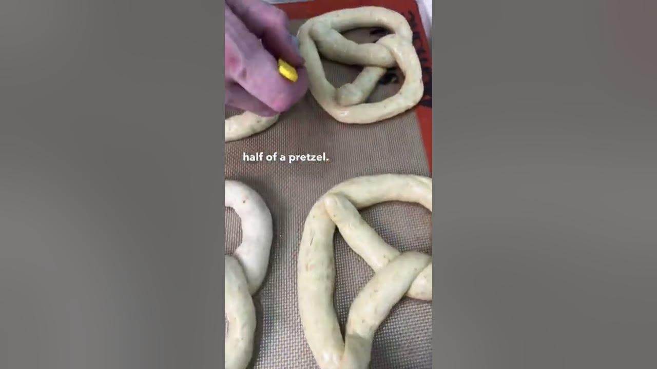 What Happens When You Dip a Pretzel in Lye? 🥨🥨🥨