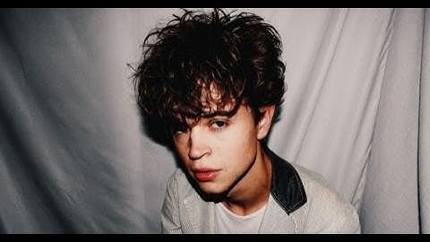 Owen Riddle chats to Tom A. Smith on 