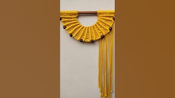 Macrame Wall Hanging #wallhanging #walldecor #macramewallhanging #diymacrame #macrame #beginners