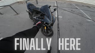 Allow me to introduce myself - My FIRST motovlog - Yamaha R1 - Bloopers at the end!!!