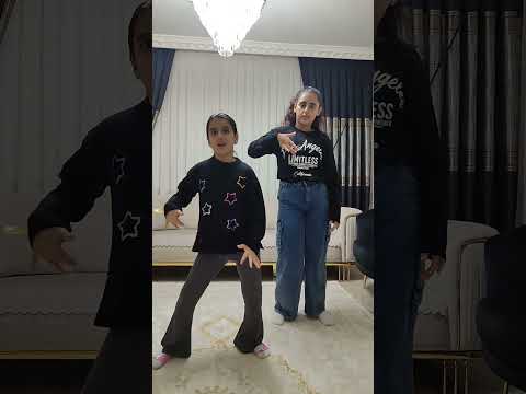 kim daha güzel dans etti!! 1 Meryem 2 Elif ? #shorts