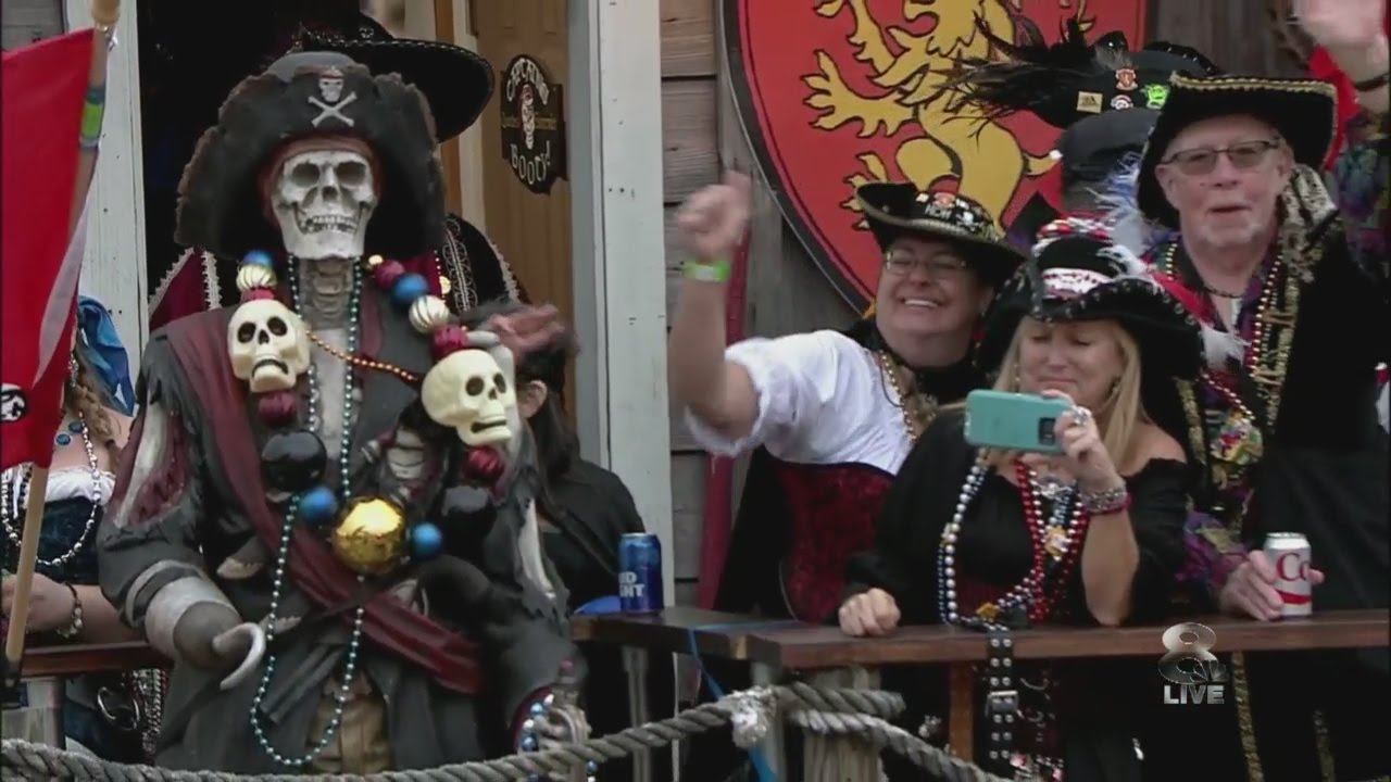 ARRR! Gasparilla invades Tampa