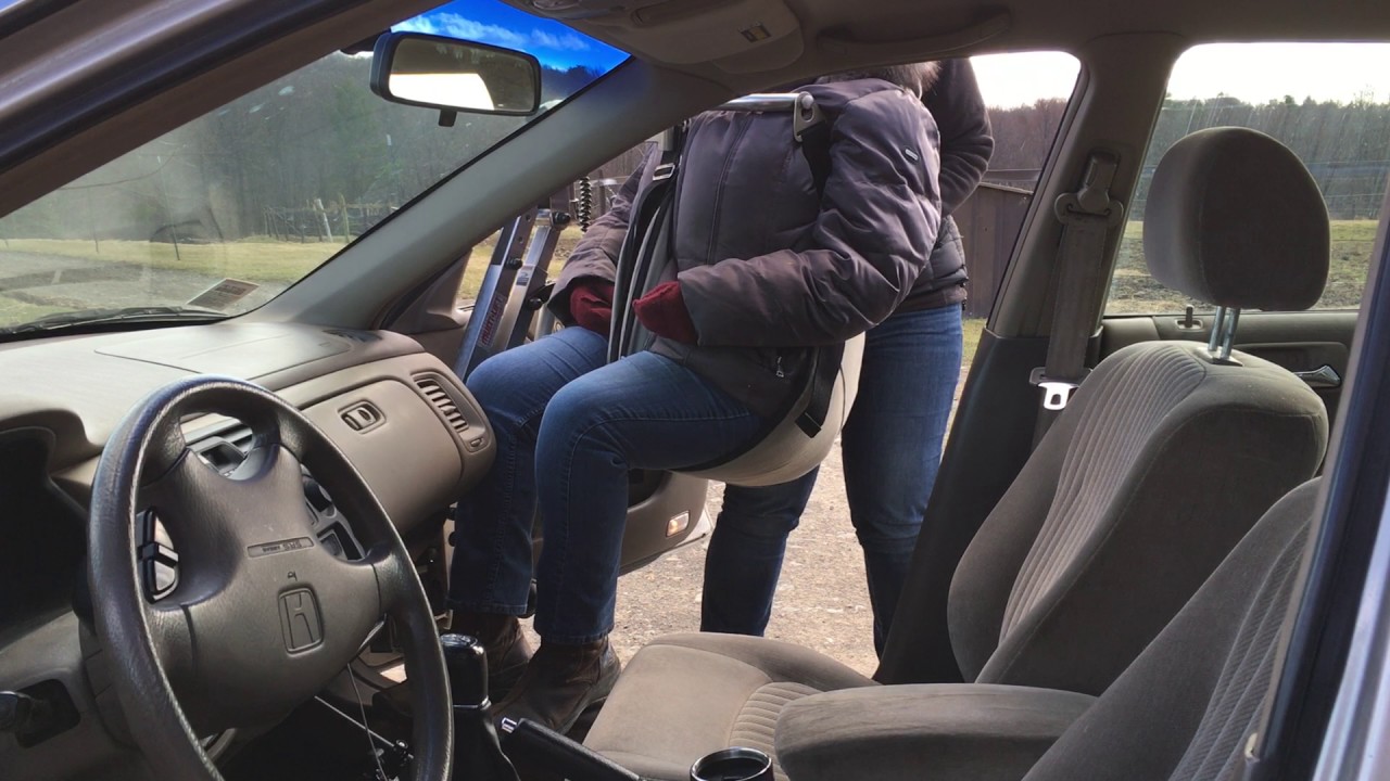 Multi-Lift entering 2001 Honda Accord passenger front - Interior view