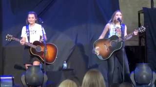 Maddie & Tae - No Place Like You - 8/11/16