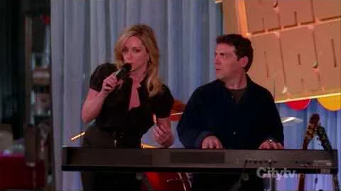 Jenna Maroney sings Michael McDonald