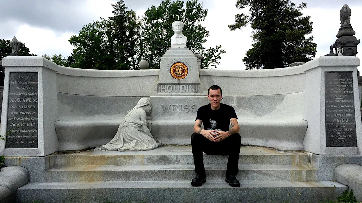 Harry Houdini's Grave