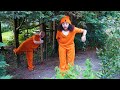 GIRLS ESCAPE FROM PRISON!!