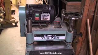 This video demonstrates the sound difference between the standard 3-knife cutter head to the helical cutter head in my Delta DC-