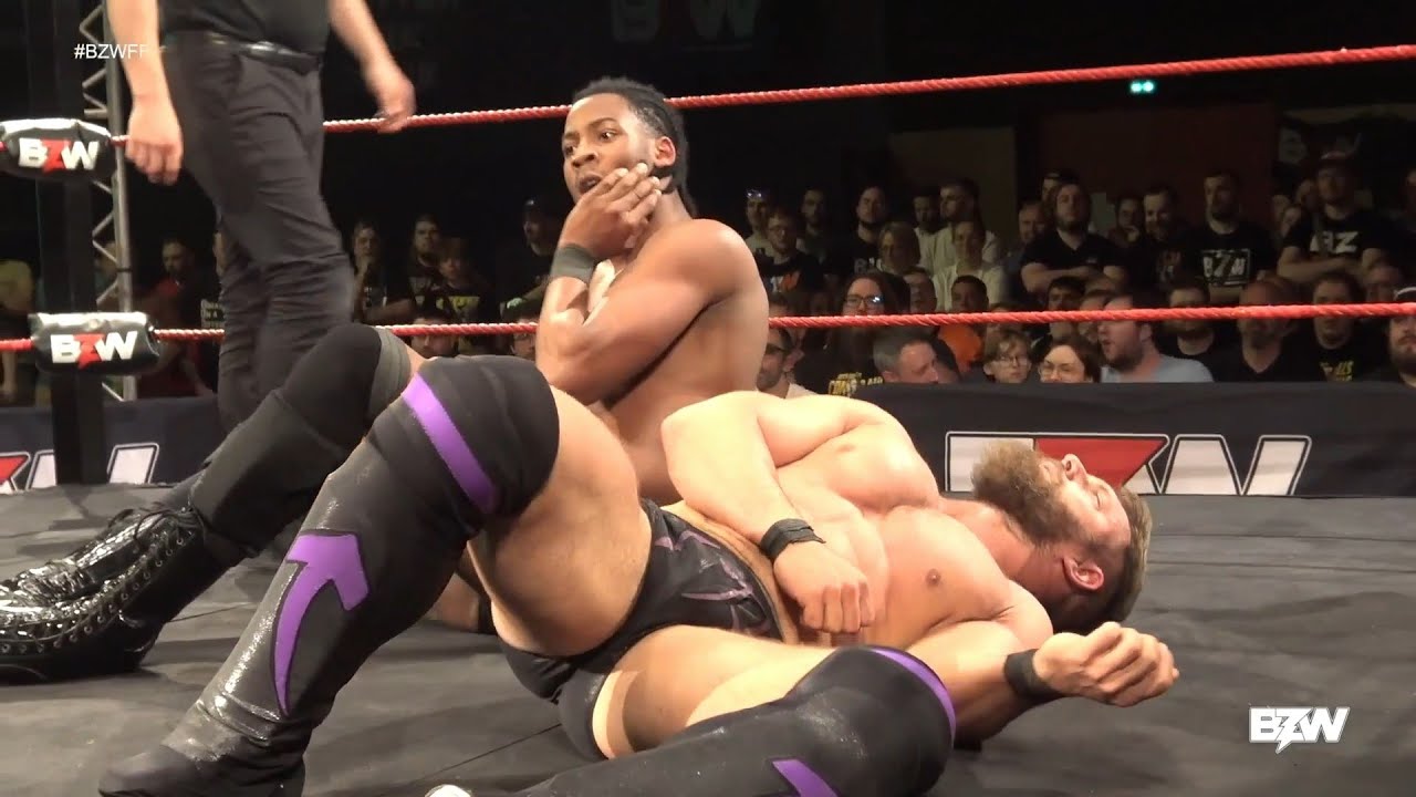 Male wrestlers squashed in the ring -Edition 65 - YouTube
