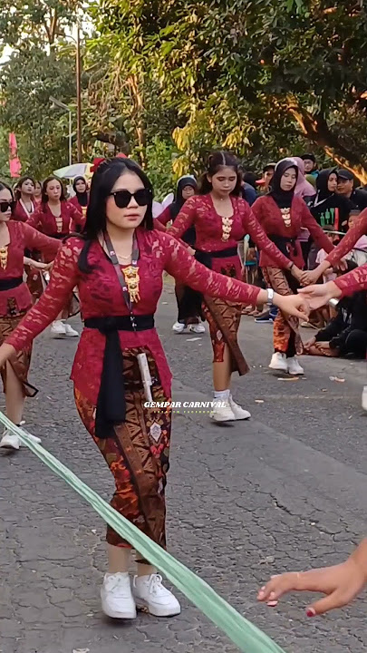 Pesona Kebaya Merah #kebayamerah #shorts #viralshorts