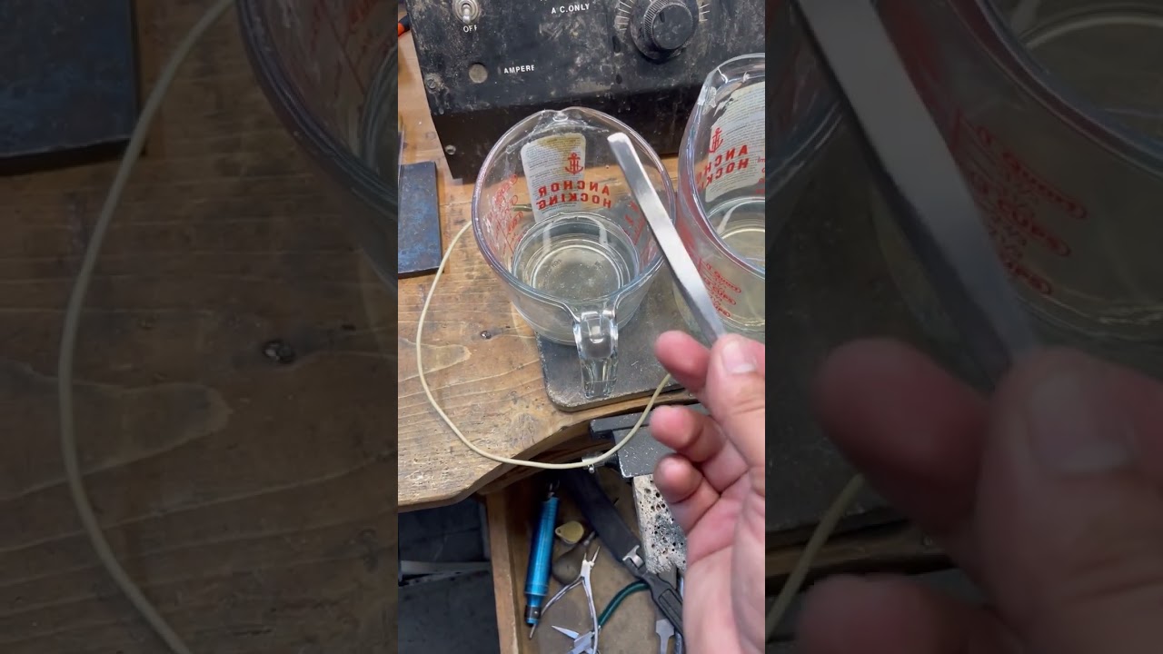 Gold plated on stainless steel .. baño de oro en acero inoxidable