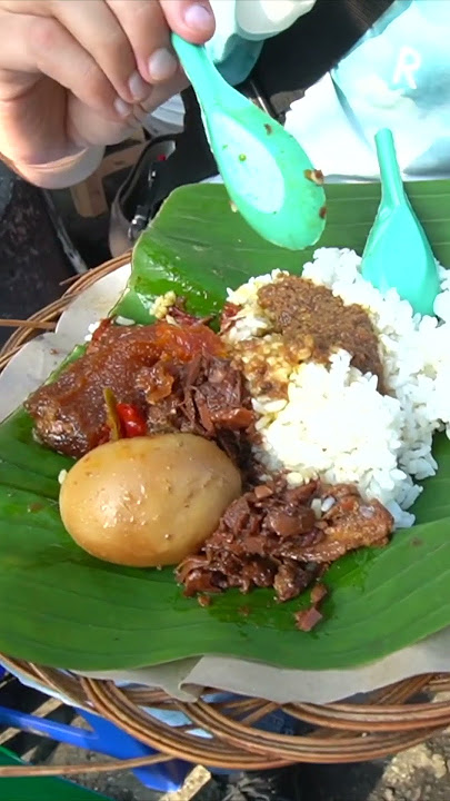 Indonesian Famous Street Food : GUDEG!!