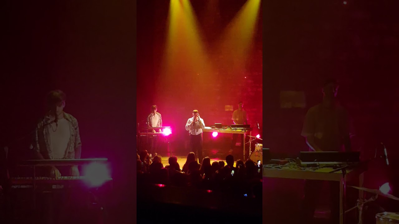 Mahmood - the sound of silence ( live in Paris)