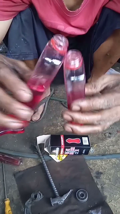 takaran oli skok depan motor bebek‼️satu botol untuk dua tabung#honda #yamaha #suszuki