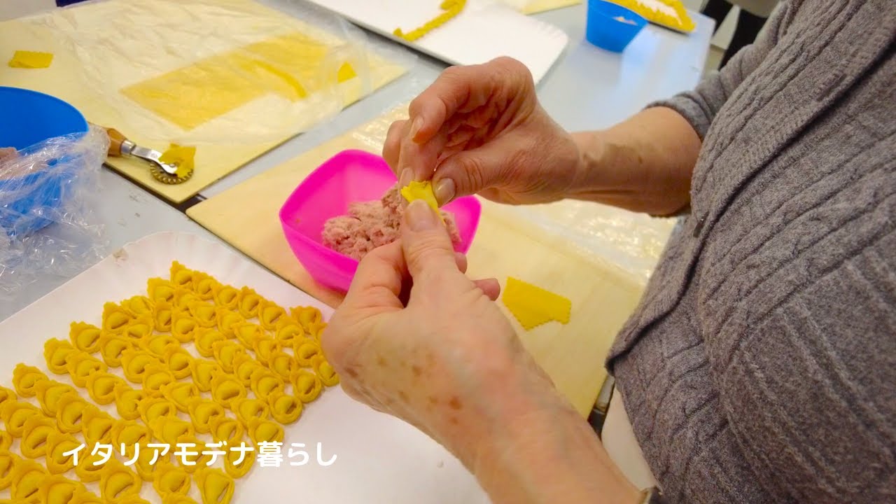  5つの材料で作るトルテッリーニスープのレシピ