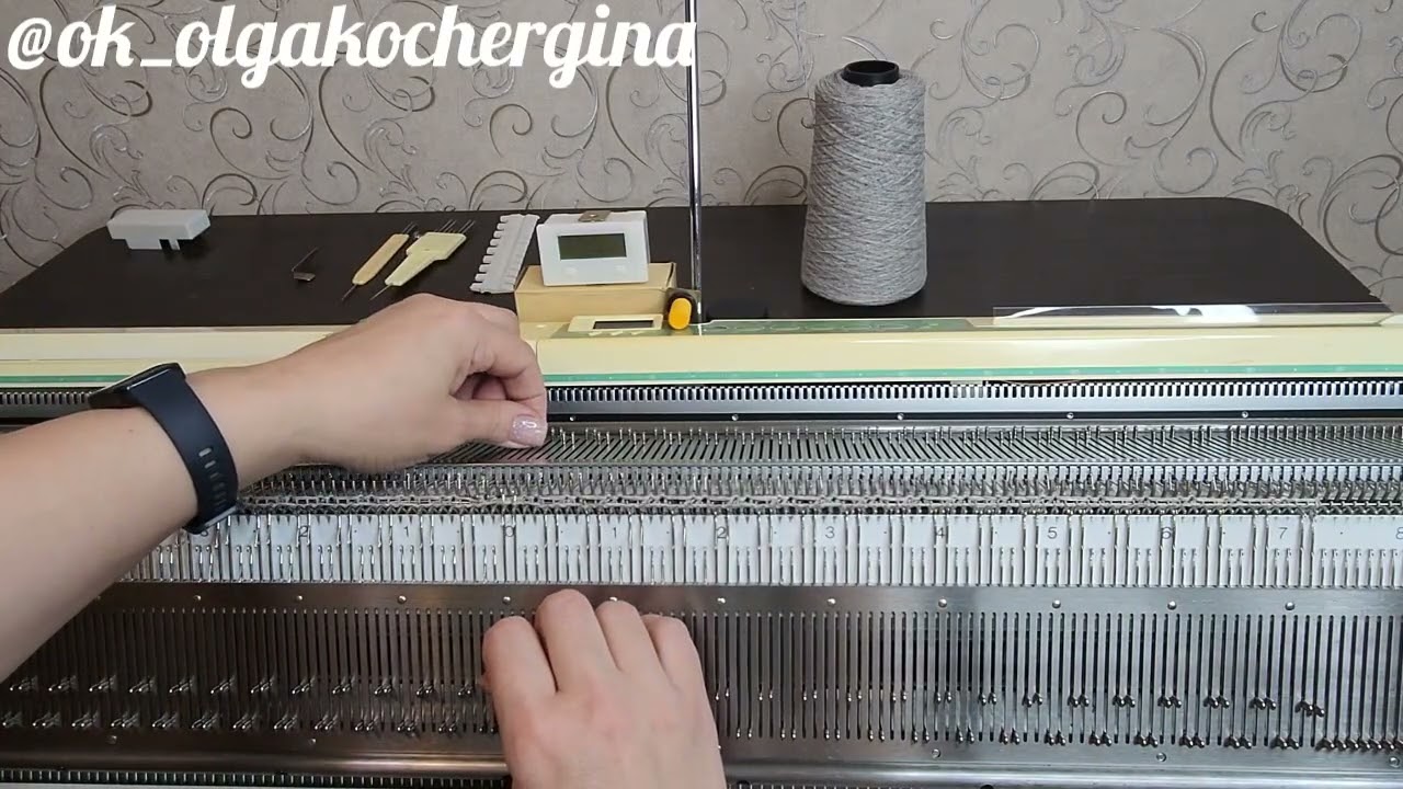 2. Вяжем шапку до макушки. Шапка Диадемка.