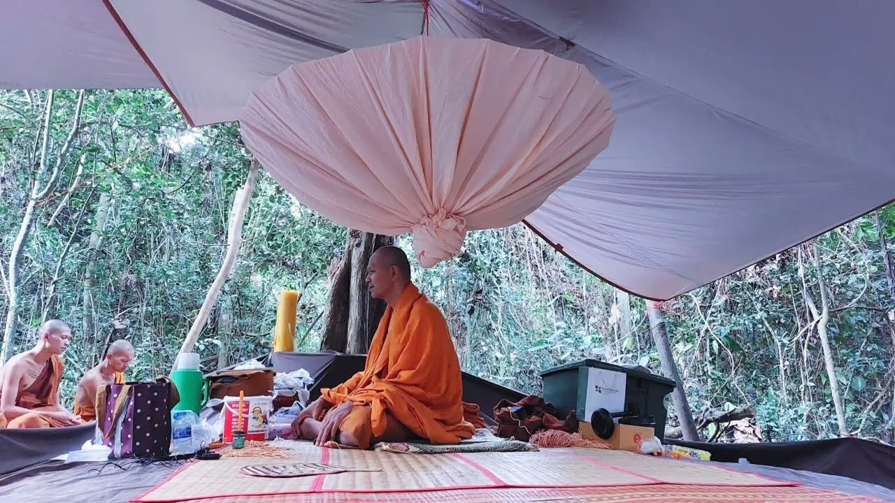 ธรรมะ​กลางป่า​ ธุดงค์​ ปี​๖​๕​ ณ​ สำนัก​สงฆ์​เพียร​ธรรม​ ป่าต​ะ​ปอก​