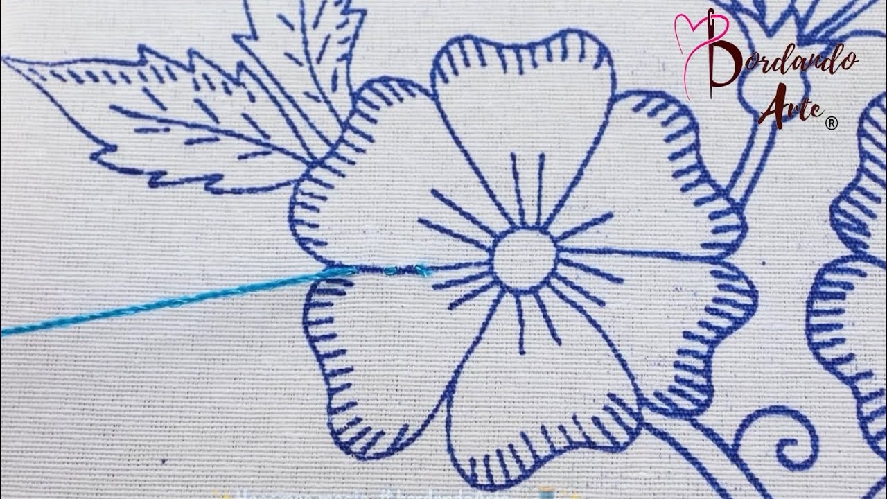 🌸✨ Stunning Gradient Flower Embroidery – Easy & Beautiful! 🎨🪡