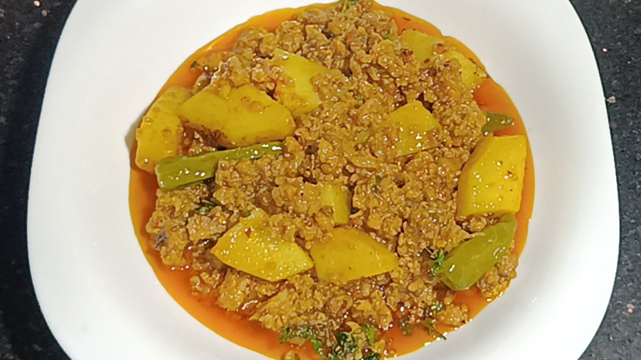 Dhaba Style Aloo Qeema Recipe || Aloo Keema Recipe 