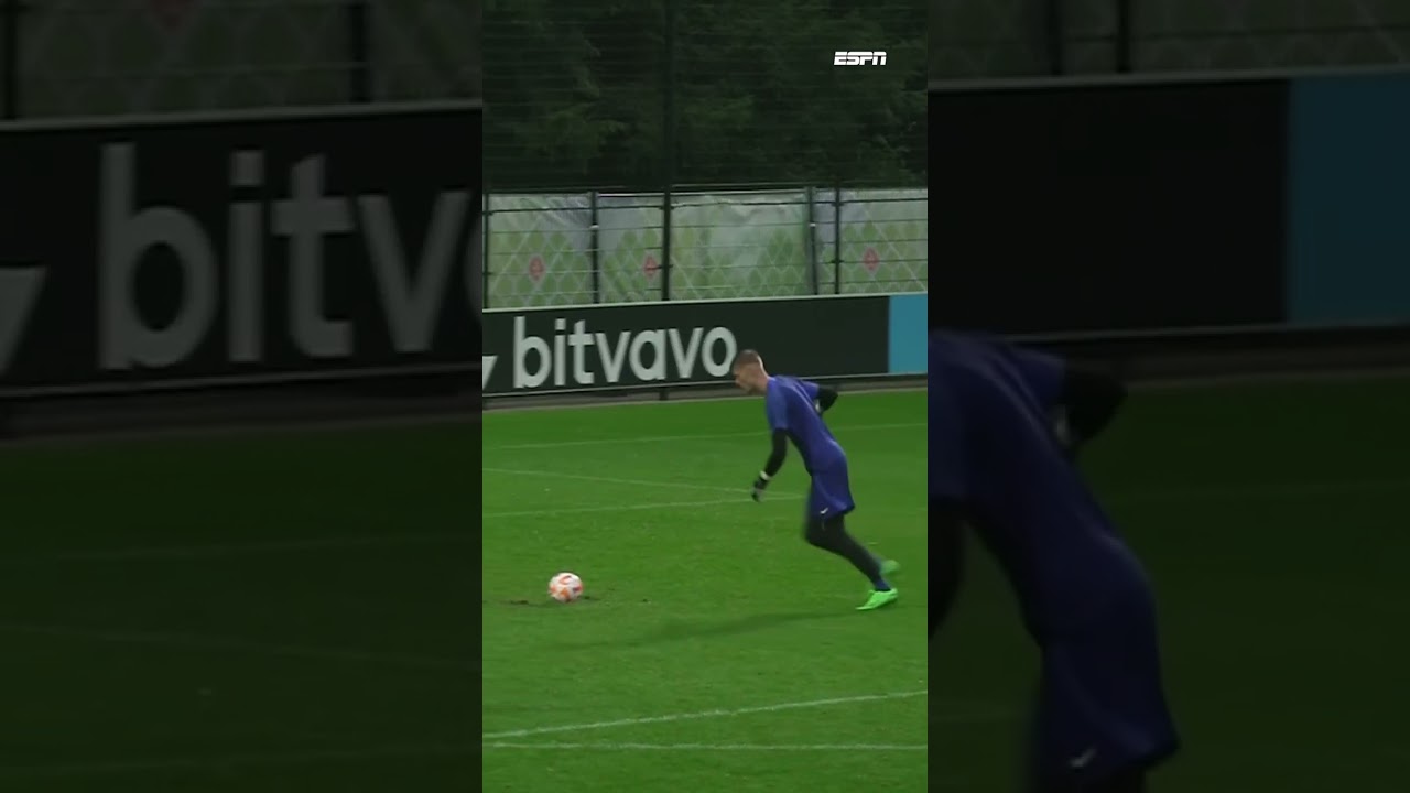 Andries Noppert als penaltyspecialist mee naar het WK? 😉 