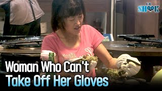 Why Can&#39;t This Woman Live Without Gloves Even in Steaming Summer?