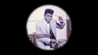 Video thumbnail of "JAMES BROWN & THE FAMOUS FLAMES - Tell Me What You're Gonna Do - KING"