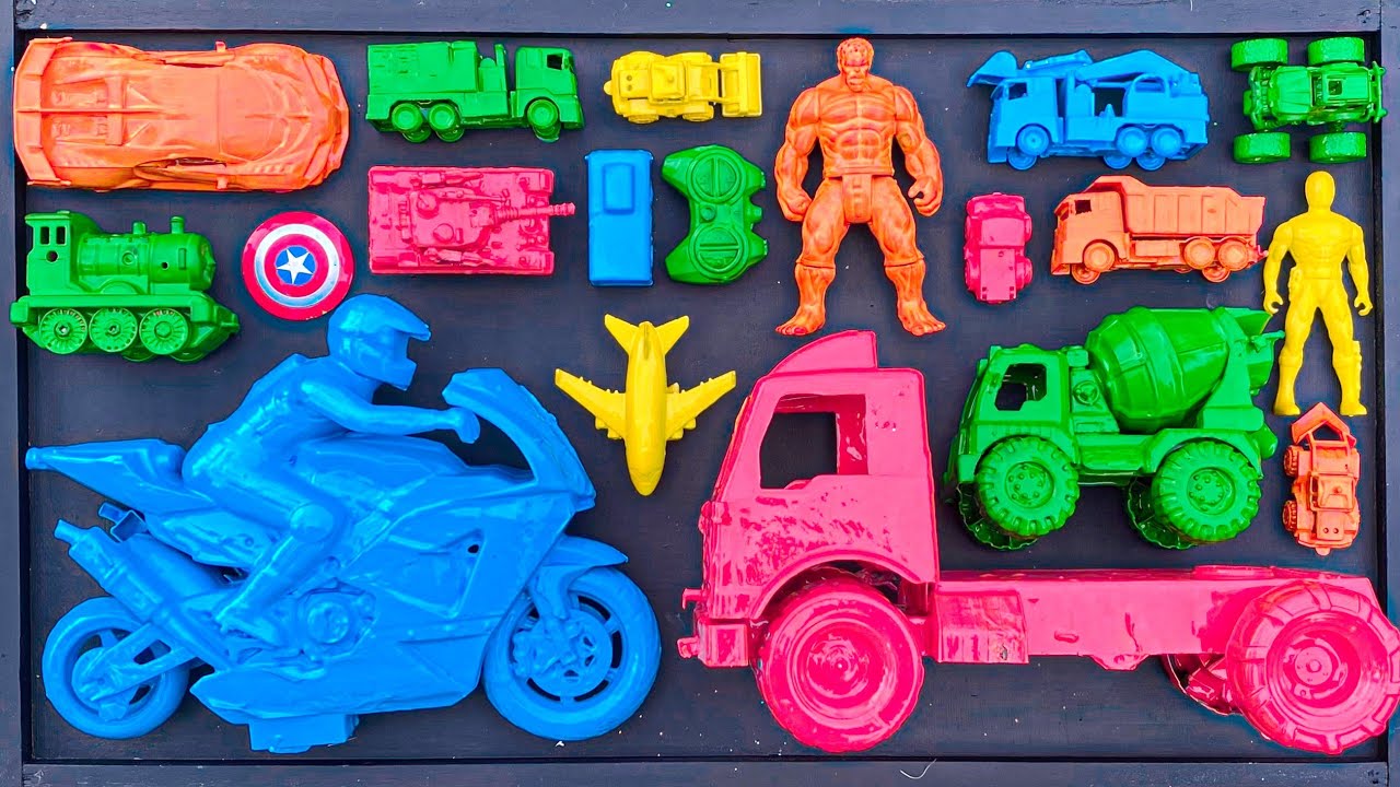 Membersihkan mobil mobilan, mobil balap, motor balap, dump truk, truk molen, hulk