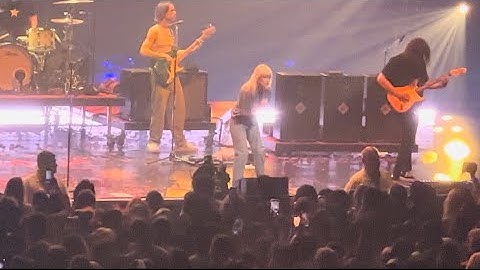 Paramore: Crave (Hollywood, Florida - June 14, 2023)