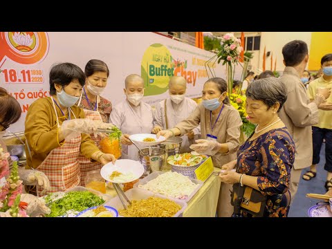 Buffet chay ủng hộ đồng bào miền Trung và người nghèo | Mua đặc sản 3 miền