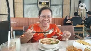 Makan Di PappaRich.