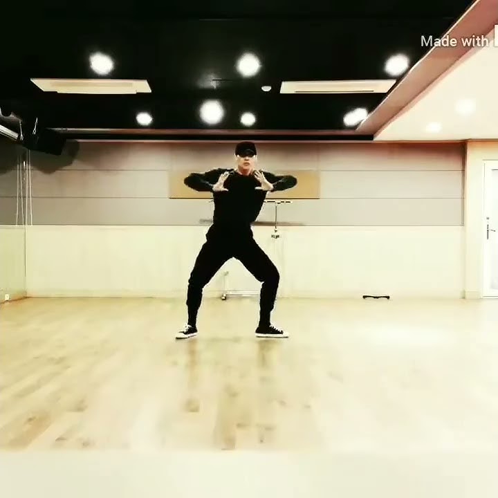 SF9 Taeyang dancing to WJSN - Let's Dance