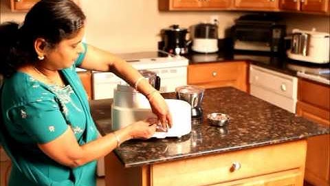 CocoaT Mini Pregrinder from CocoaTown