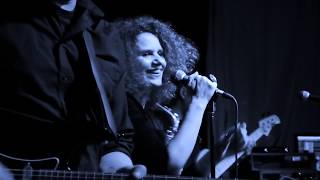 t.ziana - UNBREAKABLE (Live)
