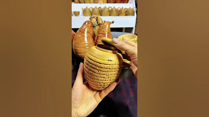 This Isn’t Just a Cup — It’s Handmade Bamboo Art Reborn as a Tea Cup