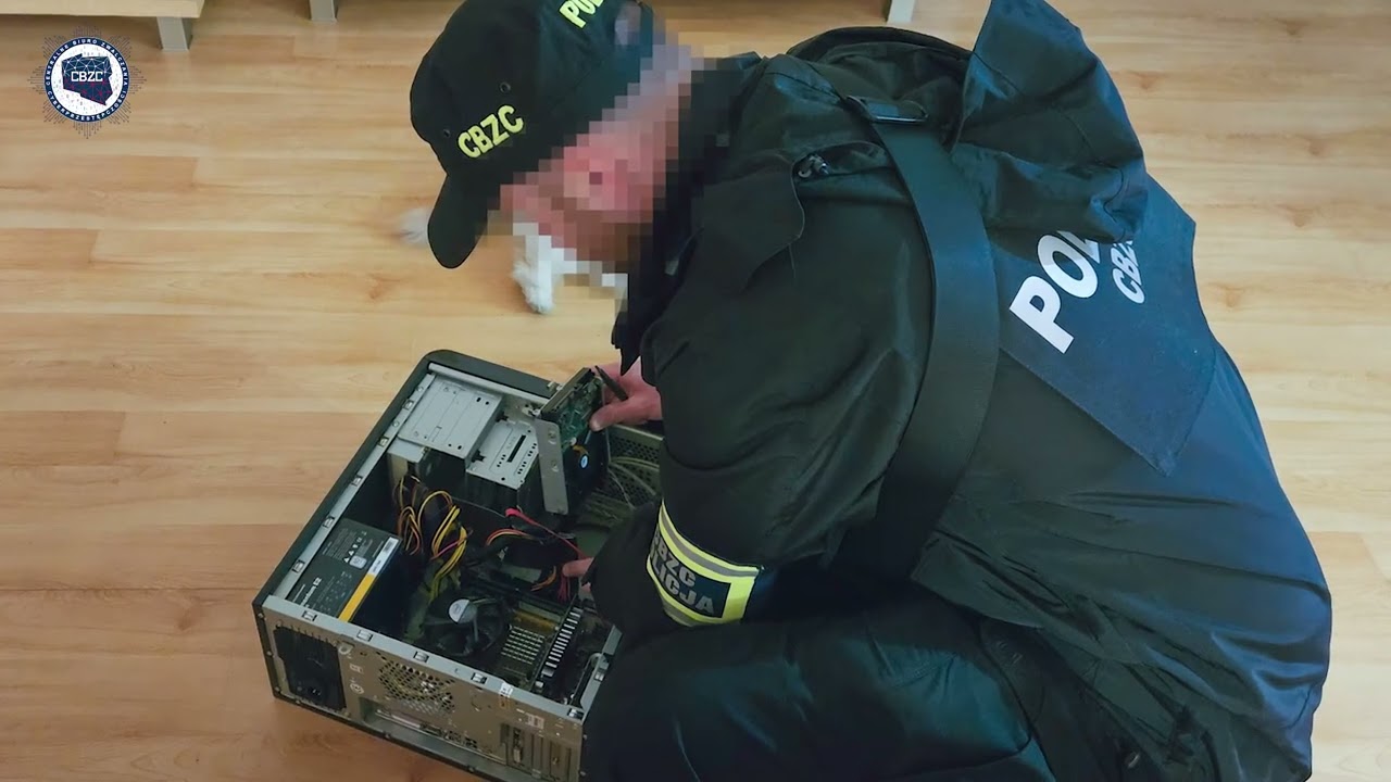 Krzywdzili dzieci – zostali zatrzymani przez policjantów CBZC!