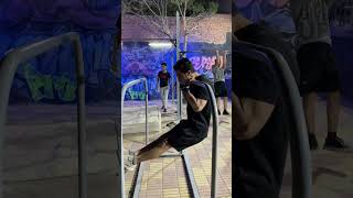 ️ #fitness #frontlever #freestyle #streetworkout #calisthenics #gym #motivation #bars