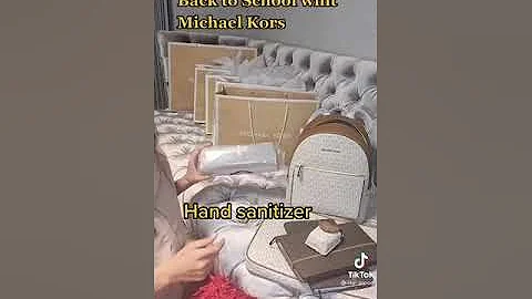 Back to school with Michael Kors 😍