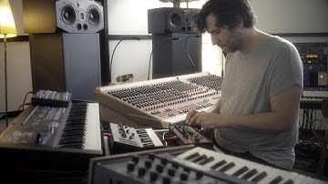 Roland Boutique TR-08 & SH-01A met Mathew Jonson