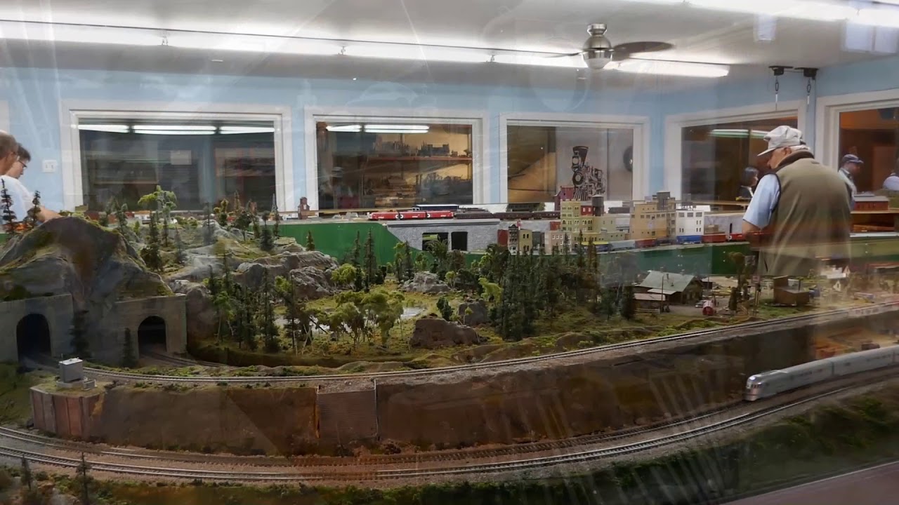 Sightseeing - Winnipeg Railway Museum - 2019 - Train Bell and Models