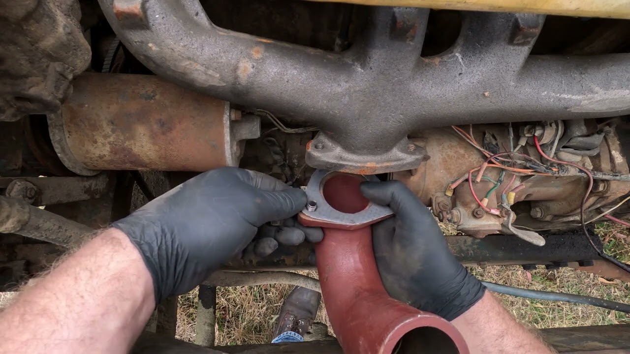 Fordson power major Malcolm Moore crane repair pt 7 exhaust elbow install