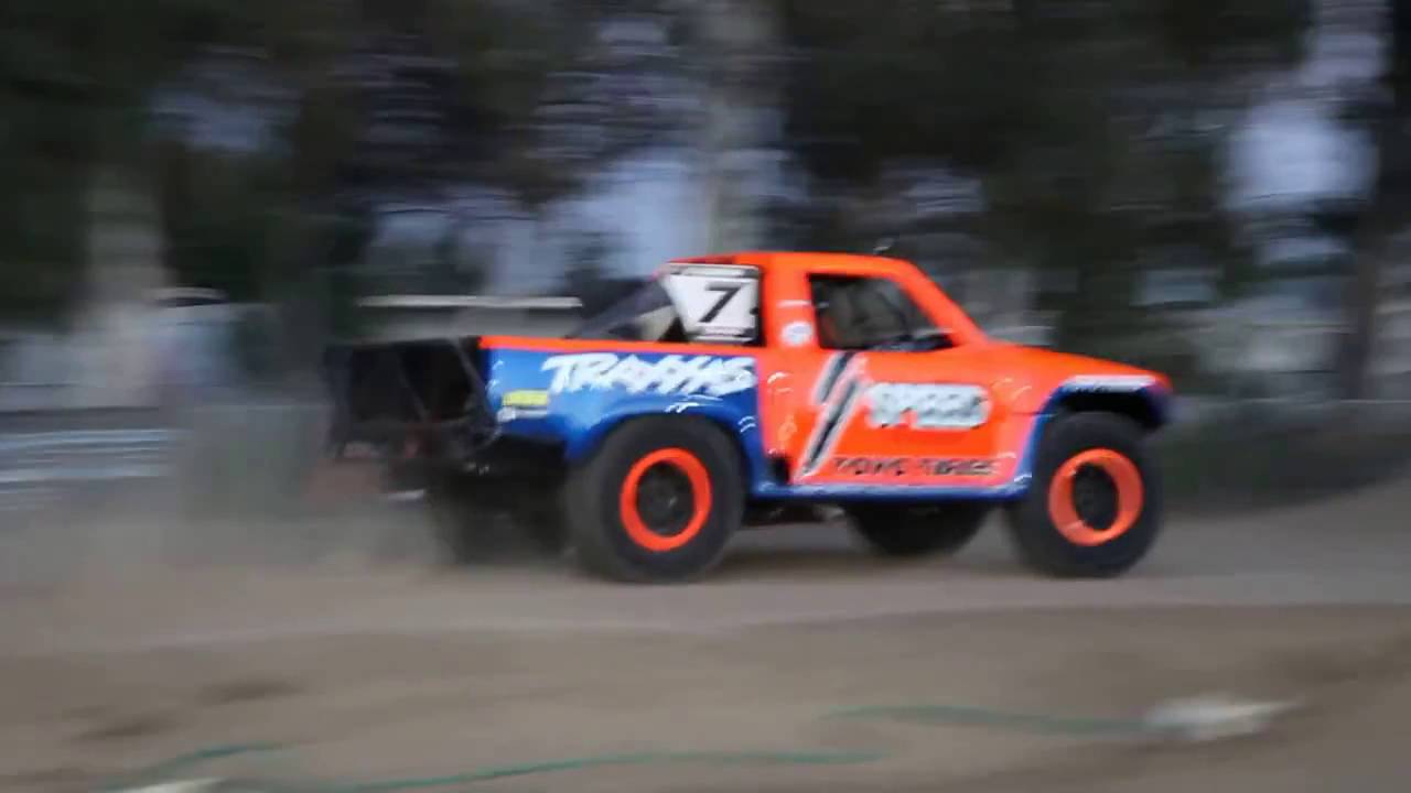 Robby Gordon Stadium SUPER Truck At Orange Y BMX track - YouTube