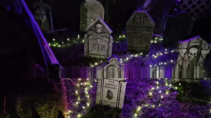 Haunted Graveyard 2025 (Home Haunt Tour)