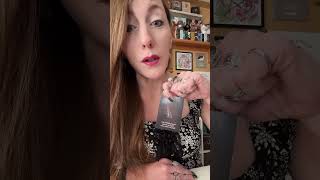 What are you attracting in LOVE in the New Year? And what is being left behind? ❤️🎉 TIMELESS 🎉❤️