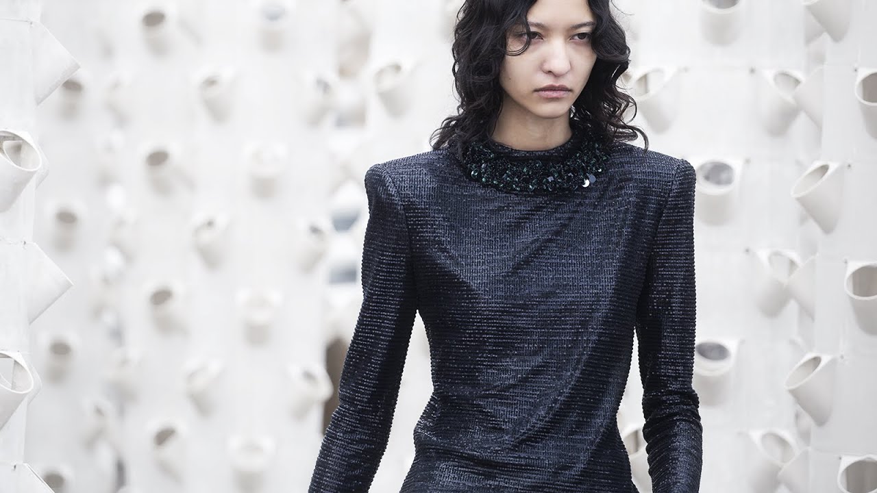 Azzaro Spring 2022 Couture Collection | Vogue