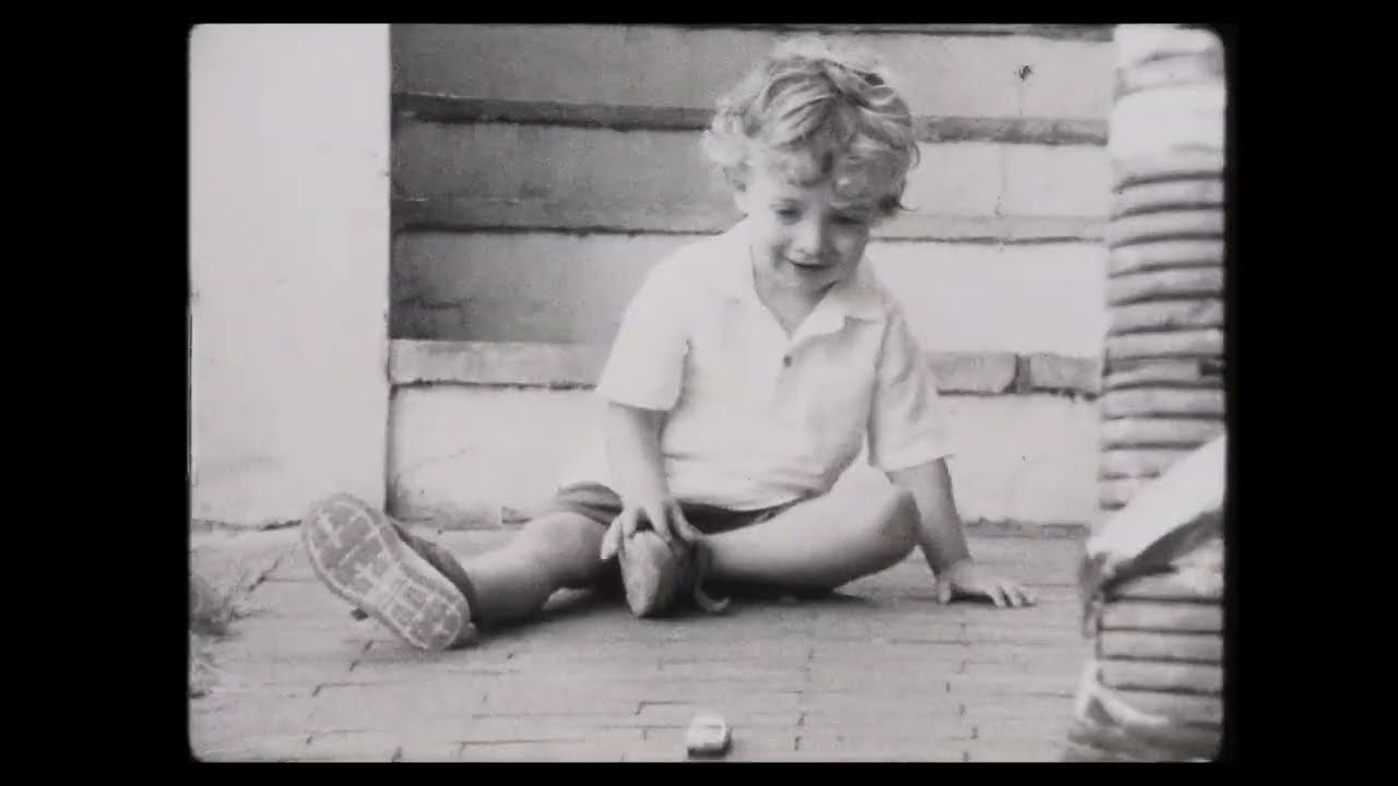 Finalborgo, Italy in Super8 | Kodak Tri-X reversal film