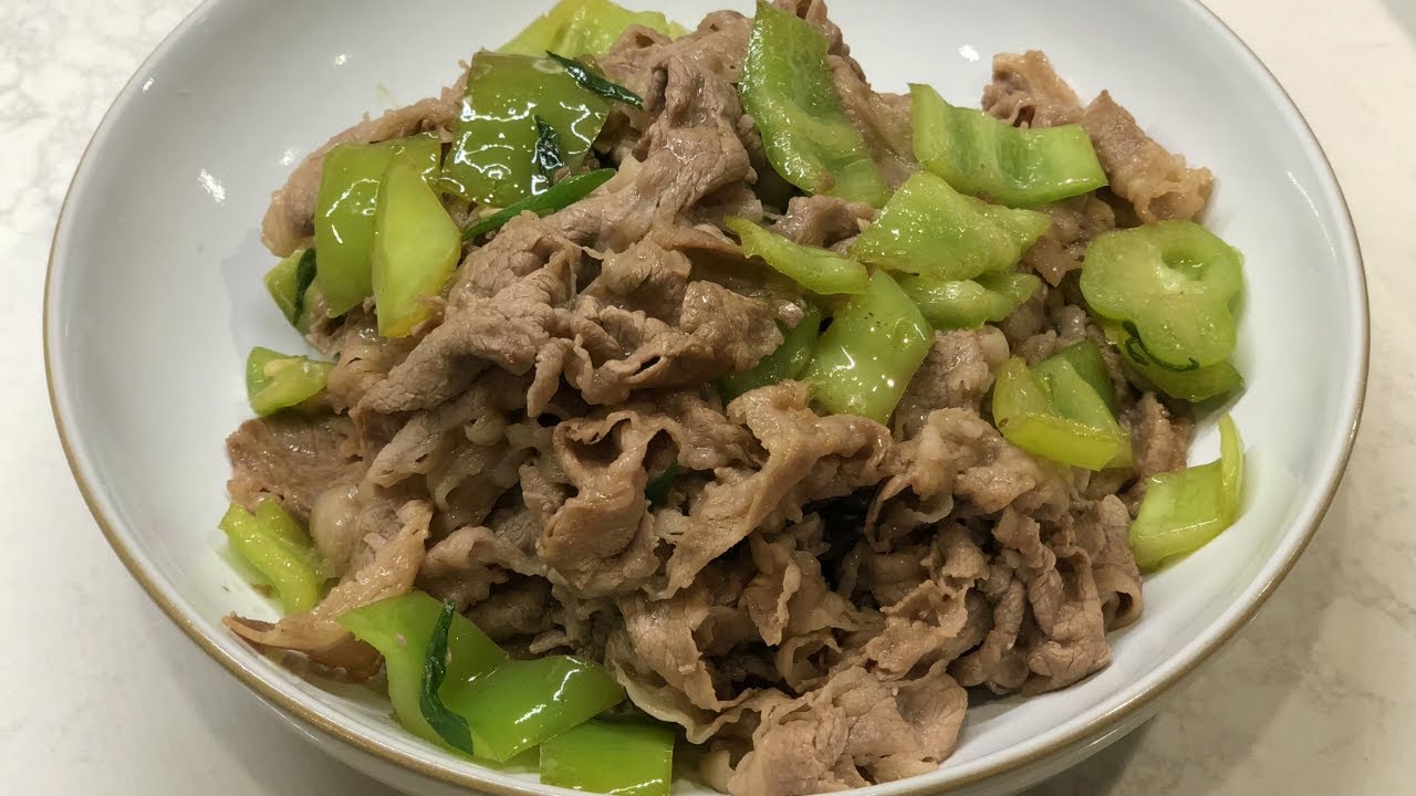 Stir-Fried Beef with Peppers (炒肥牛) | The Chinese Cuisine