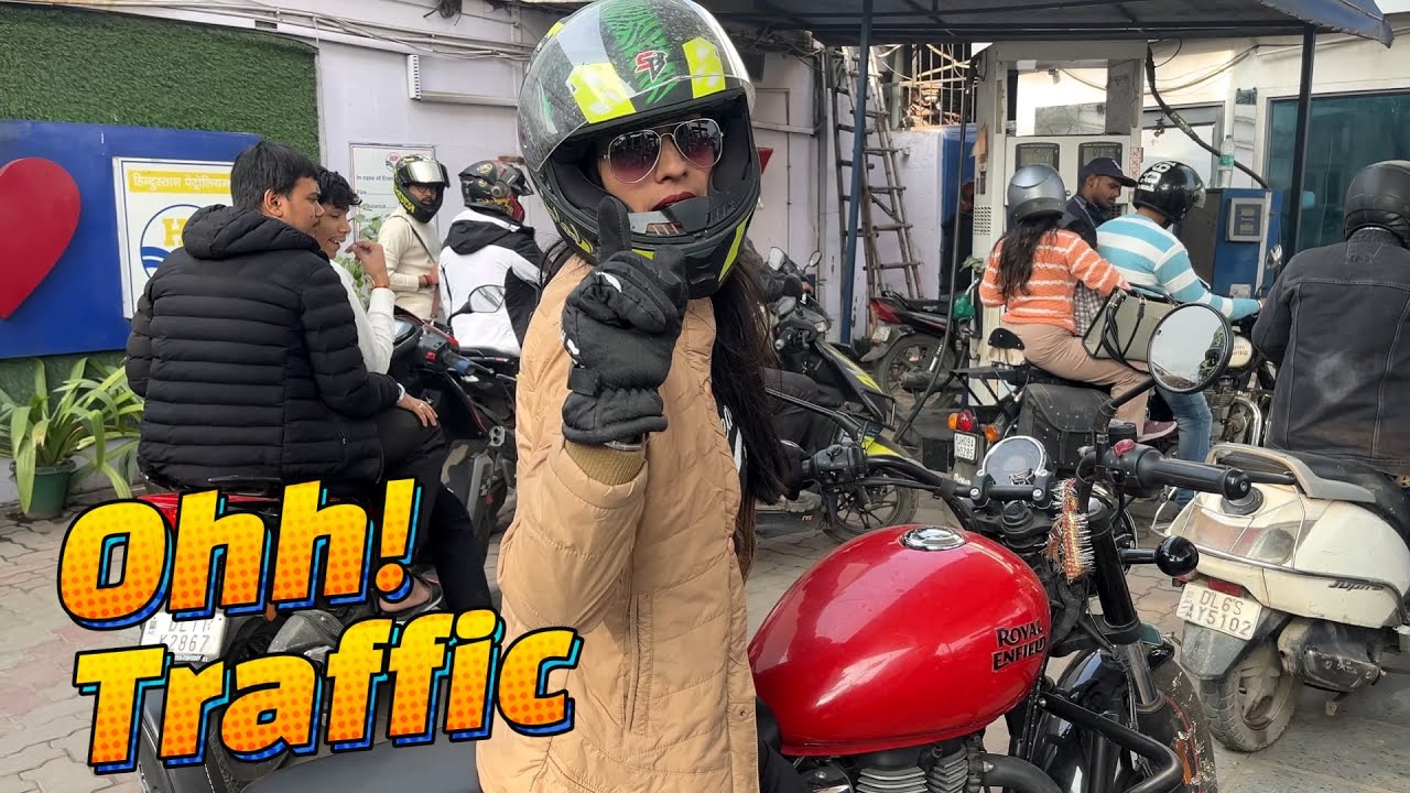 Anaya Gamer Ka karol bagh Tour || Aaj bahut Traffic Tha Road Par