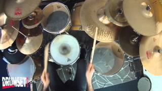 Come suonare i groove di Louder Than Hell